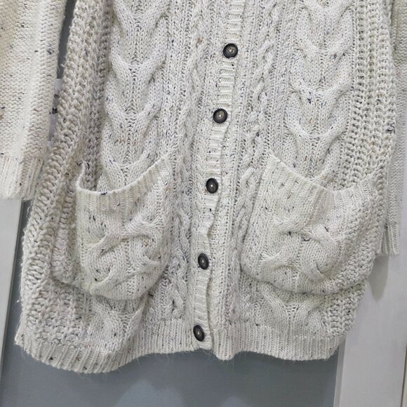 Arizona Jean Co Oversized Cable Knit Cardigan Sweater Womens L Cream - Picture 3 of 7